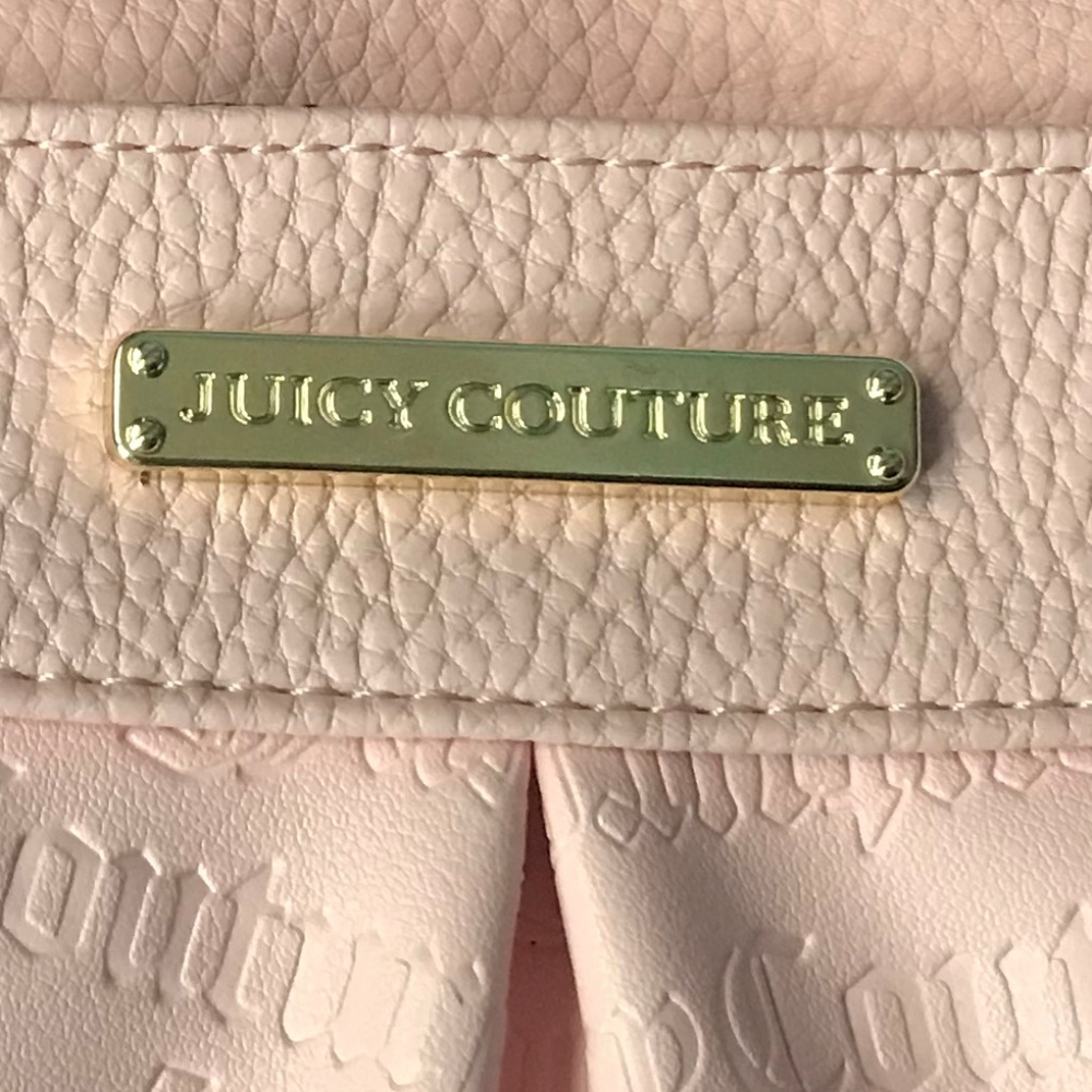 New JUICY COUTURE Pink Wristlet - Picture 2 of 6